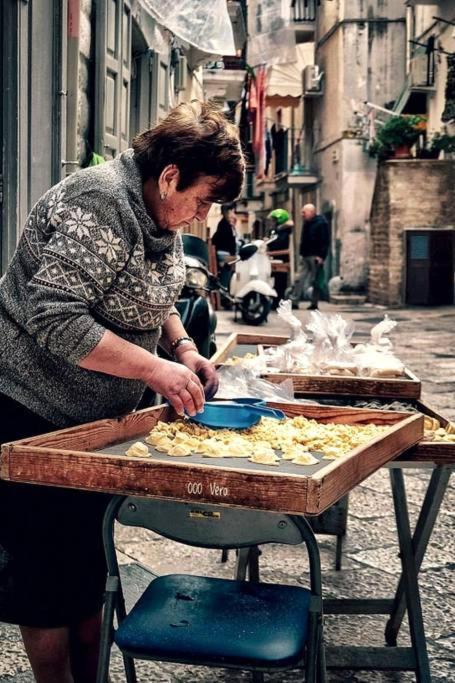 Residenze Unita D'Italia Bed & Breakfast Bari Bagian luar foto