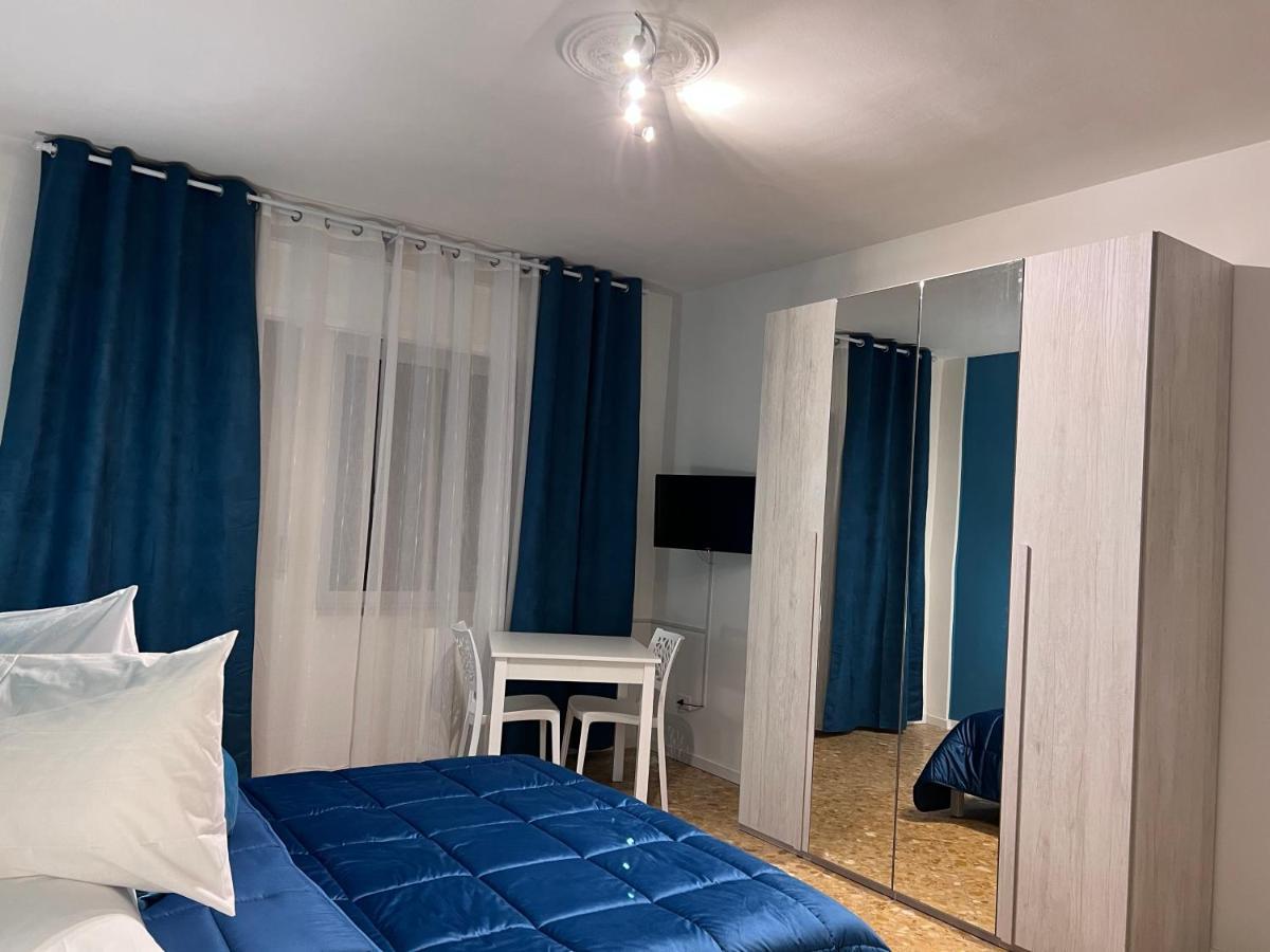 Residenze Unita D'Italia Bed & Breakfast Bari Bagian luar foto