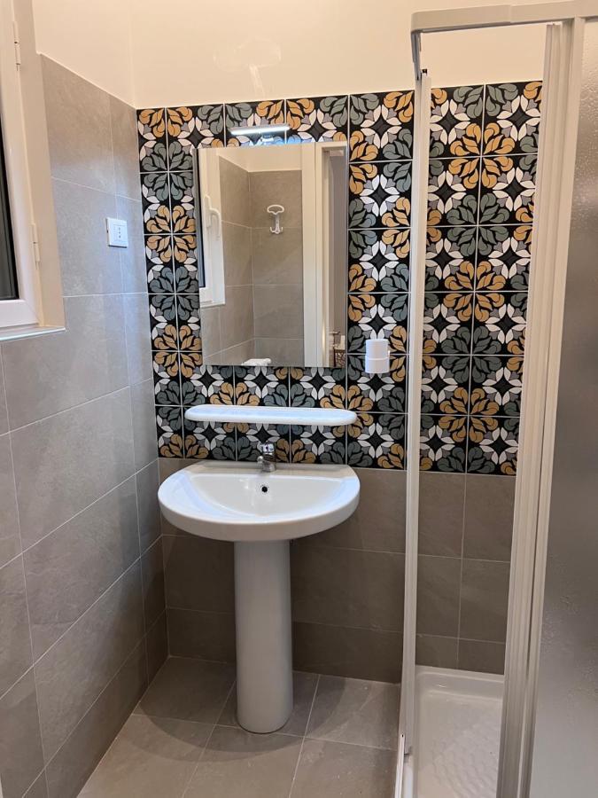 Residenze Unita D'Italia Bed & Breakfast Bari Bagian luar foto