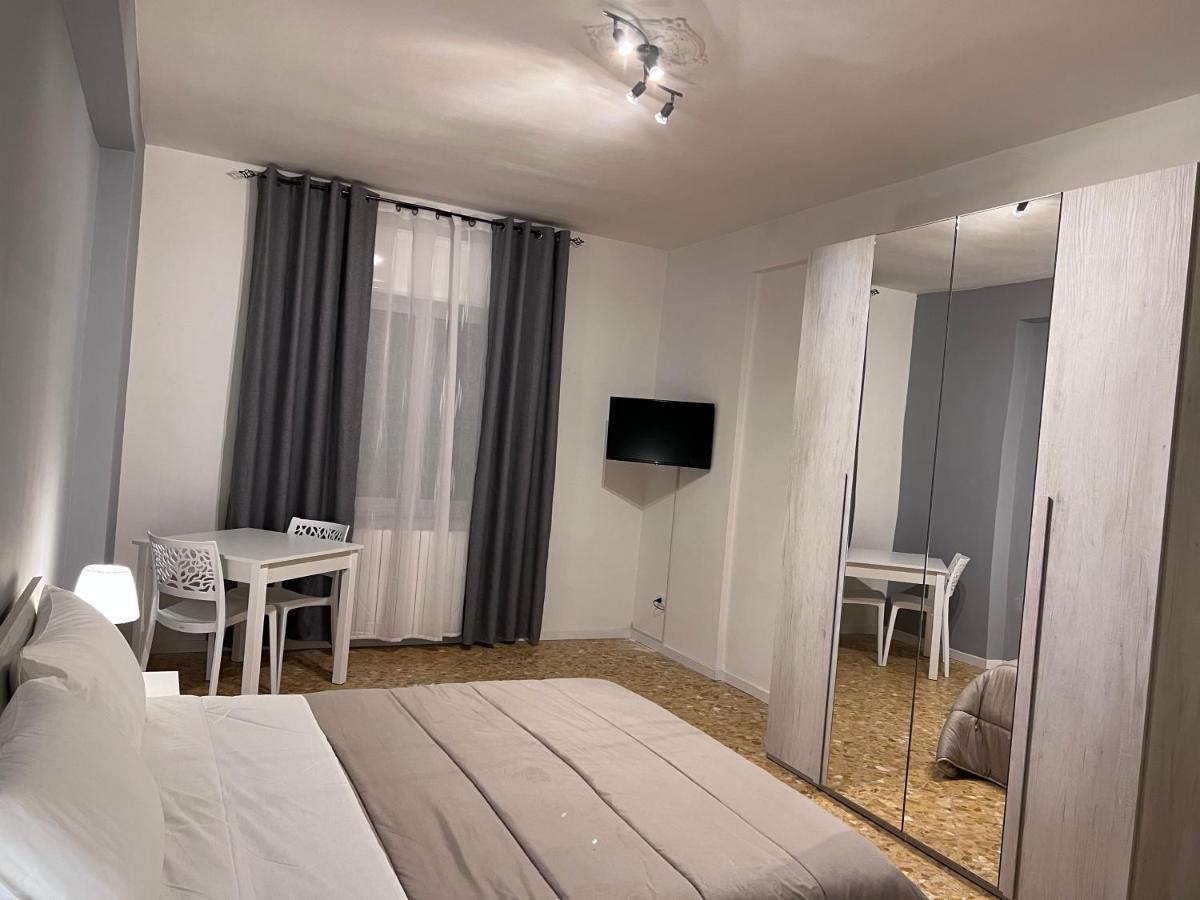 Residenze Unita D'Italia Bed & Breakfast Bari Bagian luar foto